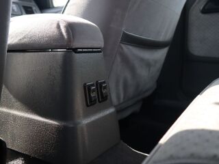 Ford Sierra Ghia 2.5 sfa 68kW
