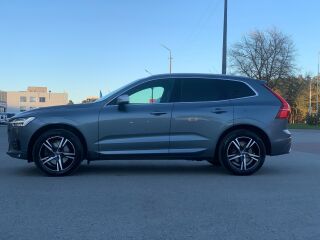 Volvo XC60 AWD R-design 2.0 140kW