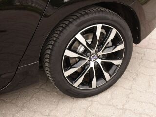 Volvo V60 MOMENTUM 2.0 R4 140kW