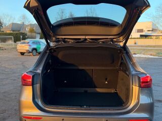 Mercedes-Benz GLA 180 Progressive package 1.3 100kW