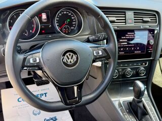 Volkswagen Golf 1.0 85kW