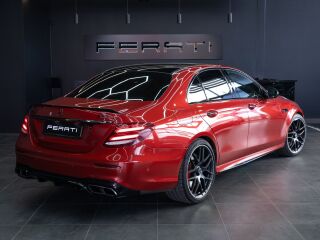 Mercedes-Benz E 63 AMG S 4Matic Night Pakett 4.0 V8 450kW