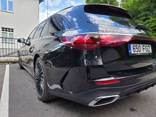 Mercedes-Benz E 300 AMG line SUPERSCREEN 2.0 150kW