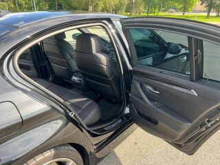 BMW M5 4.4 412kW