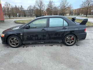 Mitsubishi Lancer Evolution 7 RS 2.0 206kW