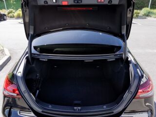 Mercedes-Benz E 220 4 Matic AMG-Line 2.0 147kW
