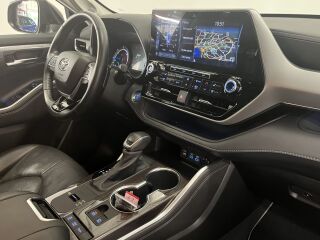 Toyota Highlander Premium AWD 2.5 140кВ