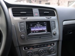 Volkswagen Golf 1.2 77кВ