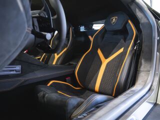 Lamborghini Aventador Ultimae 1/350 6.5 V12 574kW