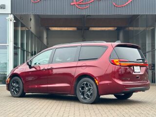 Chrysler Pacifica Hybrid S Appearance Package 3.6 V6 Pentastar