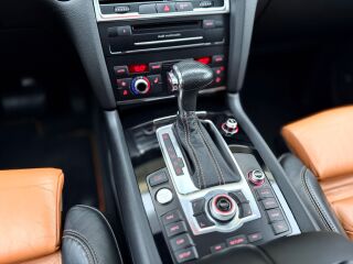 Audi Q7 S-Line Exclusive 4.2 V8 250kW