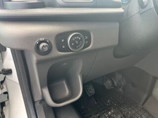Ford Transit 350L EF L3H2