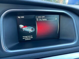 Volvo V40 SUMMUM 2.0 D4 140kW