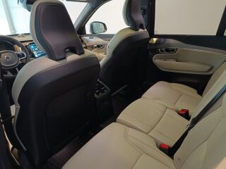 Volvo XC90 AWD R-Design Recharge T8 7K 2.0 228кВ