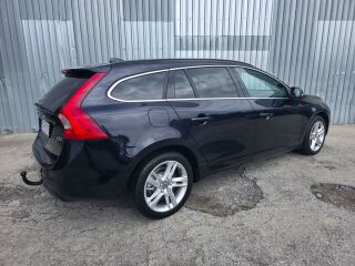 Volvo V60 Summum Magic Blue 2.0 D2 88кВ