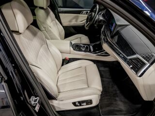 BMW X7 x-Drive40i Shadowline M-Sportpakett 3.0 280kW