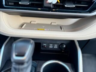 Toyota Highlander Premium 2.5 140kW