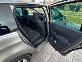 Peugeot 5008 1.6 84kW