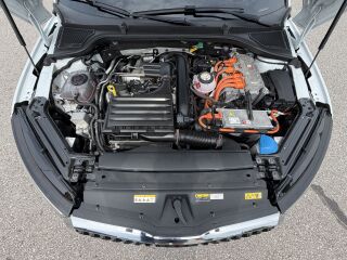 Skoda Octavia COMBI PLUS 1.4 R4 PLUG-IN HYBRID 55 + 110kW
