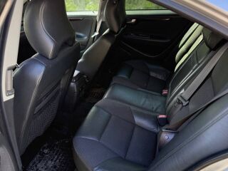 Volvo S60 2.4 120kW