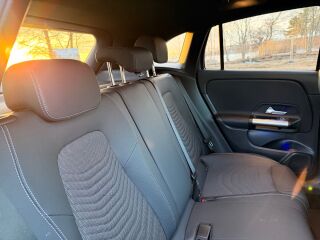 Mercedes-Benz GLA 180 Progressive package 1.3 100kW