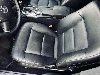 Mercedes-Benz E 220 AVANTGARDE 2.1 BlueEfficiency 100kW