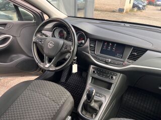 Opel Astra FACELIFT 1.2 81kW
