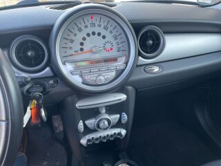 MINI Cooper 1.6 88kW