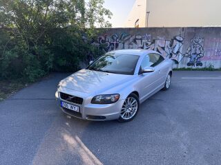 Volvo C70 2.4 R5 132kW