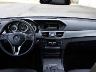 Mercedes-Benz E 200 AMG 2.1 100kW