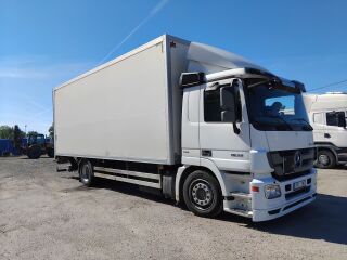 Mercedes-Benz Actros Actros 1832L 4x2 Furgoon isoterm külgavatav 11.9 EcoRoll OM501LA V/1 235kW