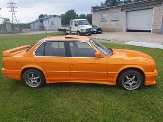 BMW 318 i 1.8 R4 77kW