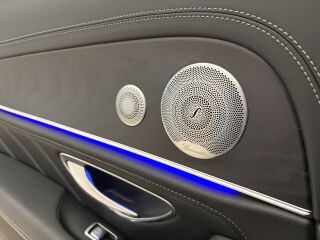Mercedes-Benz E 63 AMG S 4.0 V8 BiTurbo 450кВ