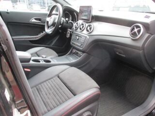 Mercedes-Benz CLA 220 220 AMG-pakett 2.1 CDI 130kW