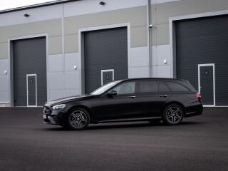 Mercedes-Benz E 300 E300e AMG 2.0 155kW