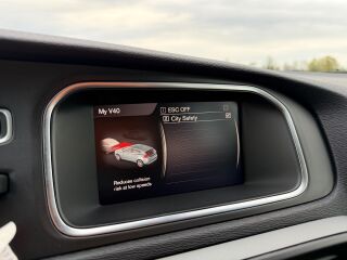 Volvo V40 Momentum 2.0 D2 88кВ