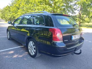 Toyota Avensis 2.0 93кВ