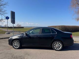 Volkswagen Jetta 2.0 Turbo 147kW