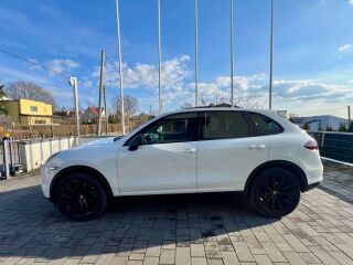 Porsche Cayenne 3.0 180кВ