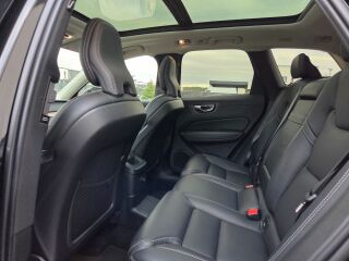 Volvo XC60 2.0 T8 Recharge PHEV pistikhübriid 288kW