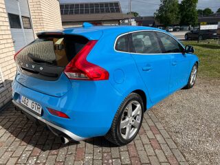 Volvo V40 R-Design 1.6 D2 84кВ