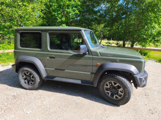 Suzuki Jimny 1.5 75кВ