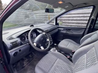 Ford Galaxy Ghia 2.0 85kW