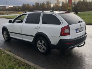 Skoda Octavia SCOUT 2.0 103кВ
