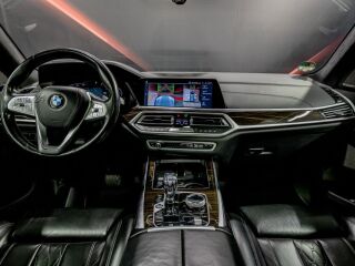 BMW X7 3.0 195kW