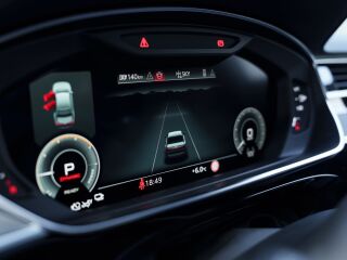 Audi A8 60 e-tron Quattro 3.0 V6 250 kW/60 kW TFSI OVC-HEV 250kW