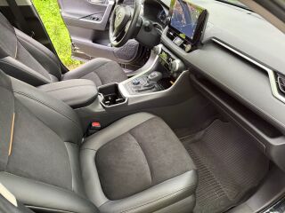Toyota RAV4 Luxury plus 2.0 129kW