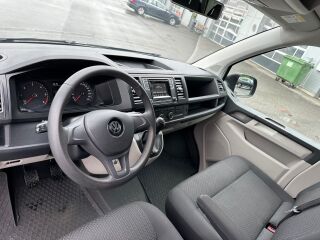 Volkswagen Caravelle 2.0 TDI 110кВ