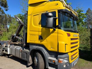 Scania R470 + haagis Nor Slep + konteiner 30 m3