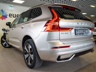 Volvo XC60 AWD LUXURY DARK PLUS INTELLI 2.0 T6 Plug-in LONG RANGE 293кВ